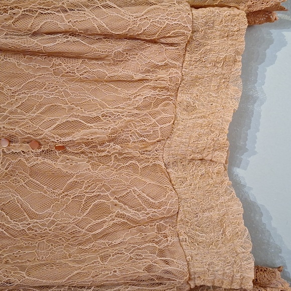 Host Pick - Venus lace crop top - Picture 4 of 7